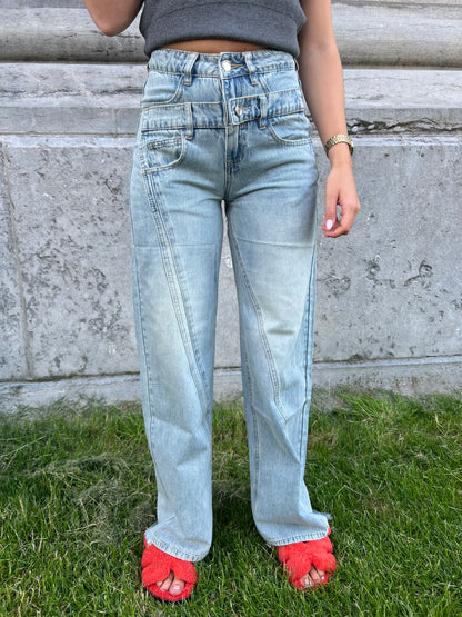 Noemi Jeans
